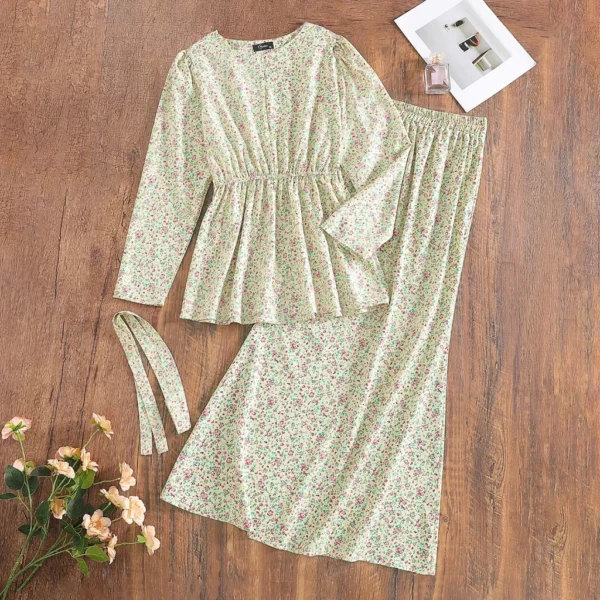 Raflesia Kaftan Crepe Baju Kurung