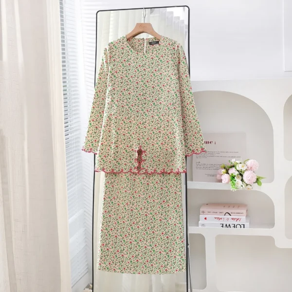 my-11134207-7rasi-m7x9kygrm0xg33.webp Forida Kurung Kedah Embroidered Floral